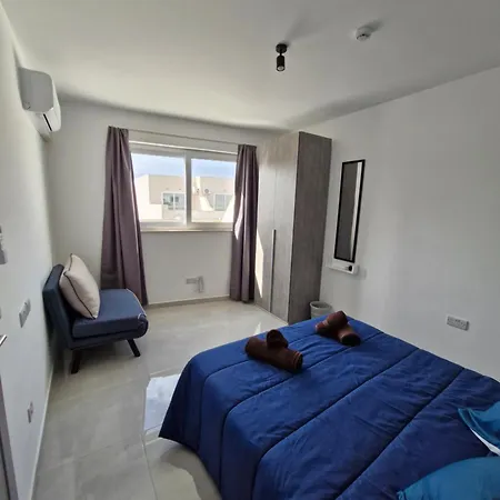 Penthouse Attic Casa A27 - Blue Style